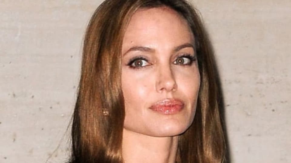 Angelina Jolie bude točit film o své matce Marcheline, která podlehla rakovině
